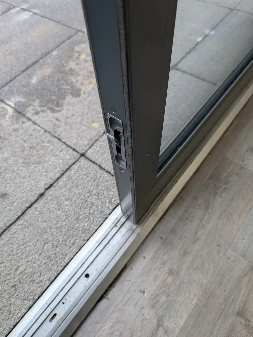 Project 2, locksmith work by Gary Korab in Accrington, Lancashire. Photo 4 of 16.