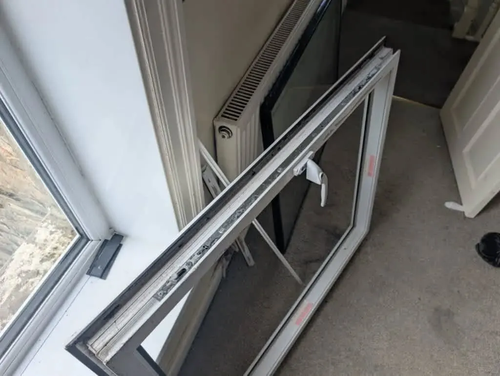 Project 3, locksmith work by Gary Korab in Accrington, Lancashire. Photo 11 of 13.