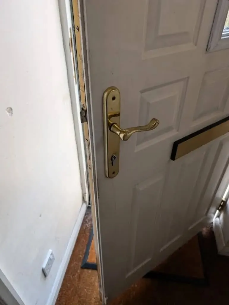 Project 5, locksmith work by Gary Korab in Accrington, Lancashire. Photo 7 of 12.